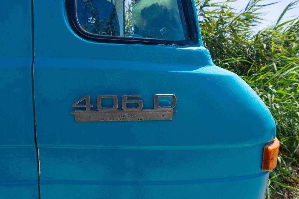 Jabuti Autocaravana Con Porche Y Aparcamiento Cádiz Kültér fotó