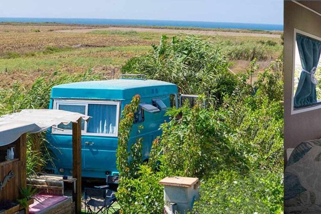 Jabuti Autocaravana Con Porche Y Aparcamiento Cádiz Kültér fotó